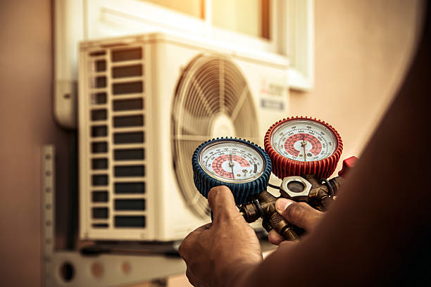 Professional Hvac technician working in Mc Daniels, KY